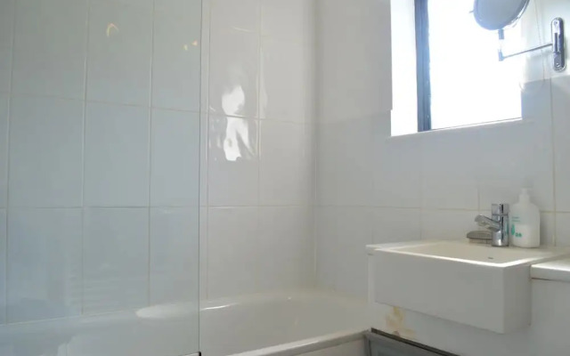 1 Bedroom Flat in East London