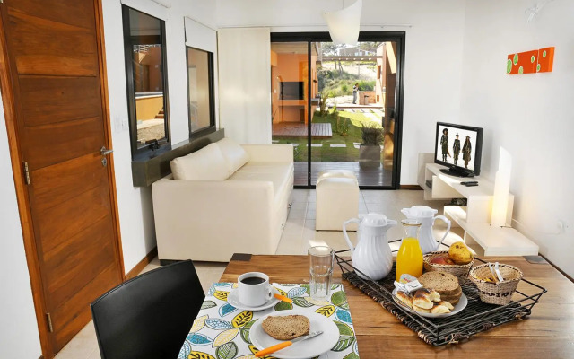 Meca Playa Apart & Spa