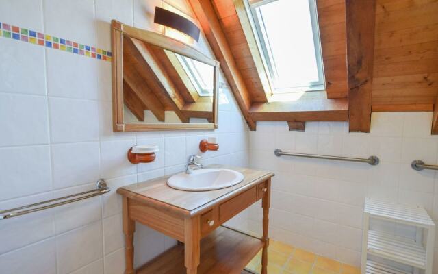 Elegant Villa in Saint-medard