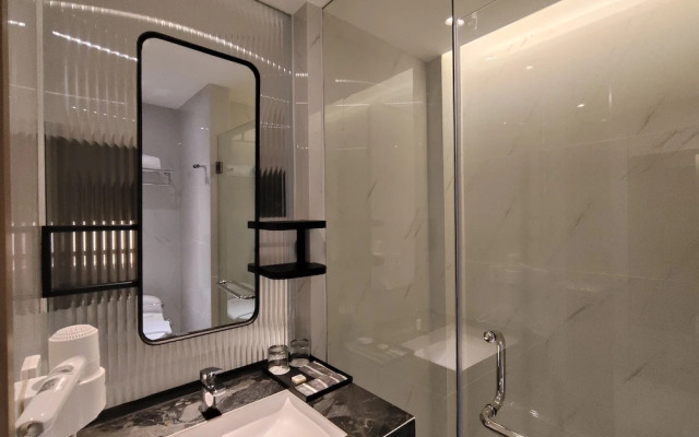 Grand Whiz Hotel Praxis Surabaya