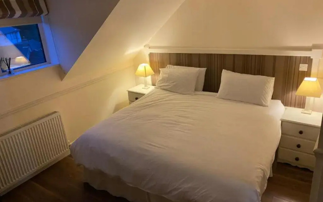 The Fleet Inn Guesthouse & Restaurant