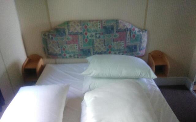 River Views Dog Friendly Caravan 3 Bedrooms