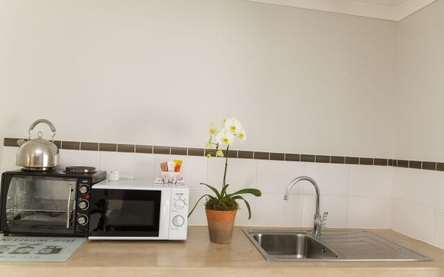 401 Rozendal Cottages