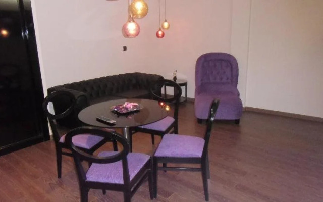 Area de Servicio Villamartín