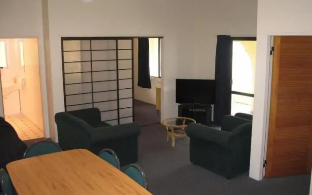 Captains Quarters Motor Inn