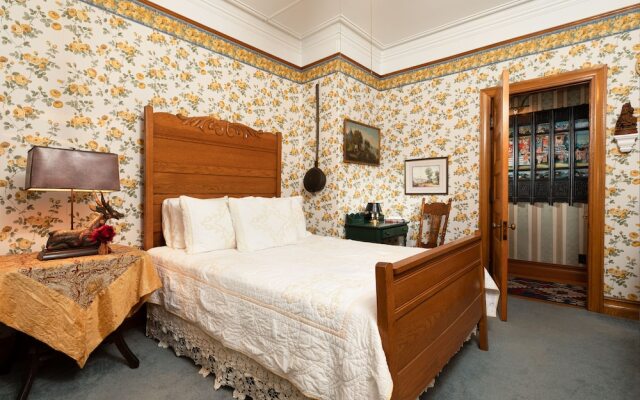 The Dempsey Manor Bed & Breakfast Inn