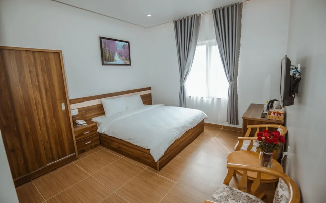 RedDoorz Premium Anh Duc Da Lat Hotel