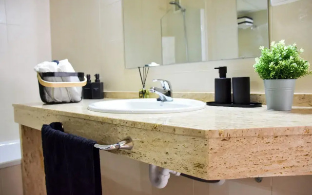 Manzanilla Penthouse - Private Jacuzzi, 5min Beach