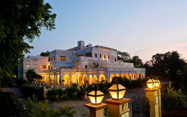 Neemrana's Baradari Palace