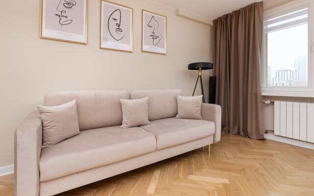 Apartment Srebrna With a View by Renters