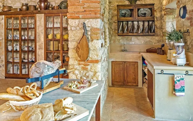 Belvilla by OYO Villa Aiola