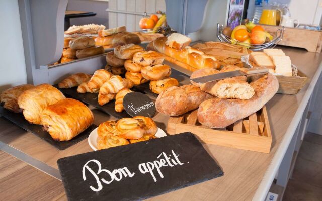 Brit Hotel Lannion - Perros Guirec