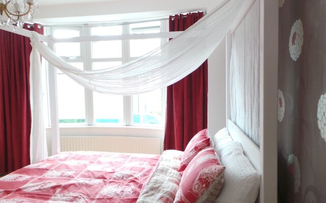 Wow 4 Bed Home N17 London Sleeps 13