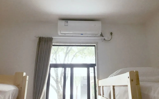 Qiandaohu Blue Mountain Youth Hostel