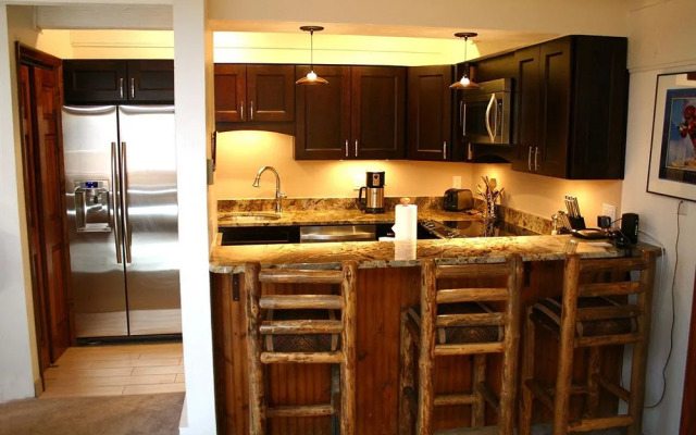 Timber Creek Condominiums by Copper Vacations