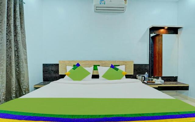 Treebo Kuber Palace With a Swimming Pool
