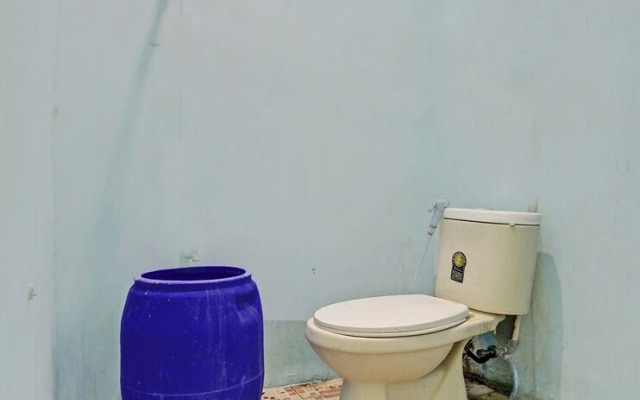 SPOT ON 92682 Badar Guest House Syariah