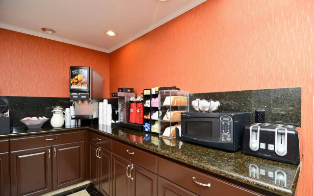 Best Western Plus Vineyard Inn