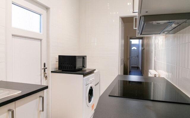 Inviting 3-bed House in Leicester