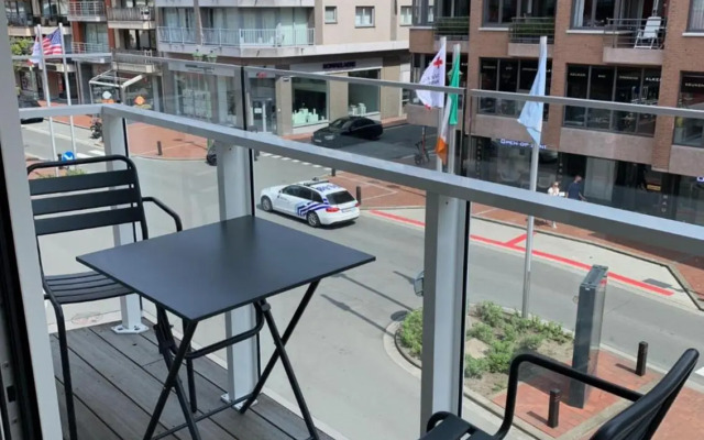 Nieuwbouwappartement Lippenslaan,met 2 zonnige terrassen