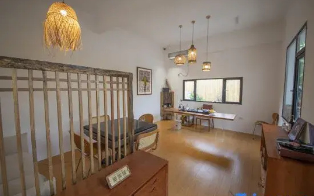 Sangxia Homestay (Sanya West Island Branch)