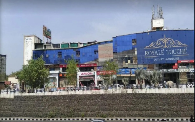 Hotel Palak Palace