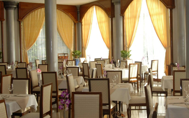 Ree Mohasambath Hotel & Resort  I