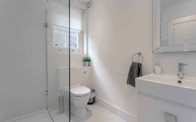 Incredible 5 Bedroom Home Overlooking Queen's Park
