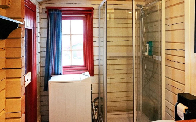 8 Person Holiday Home in Vikersund