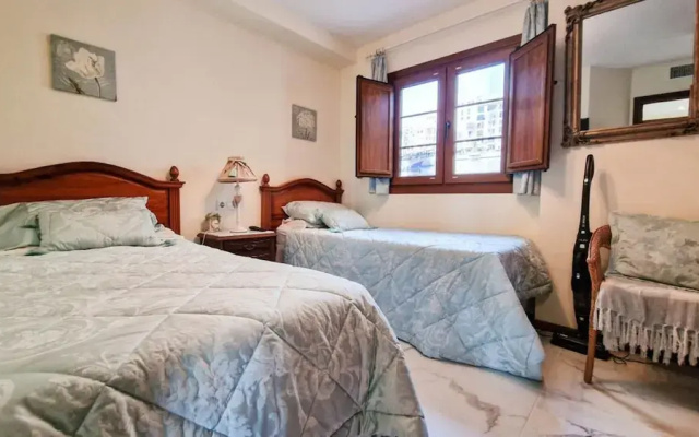 Cozy Seaside Apartment in Manilva