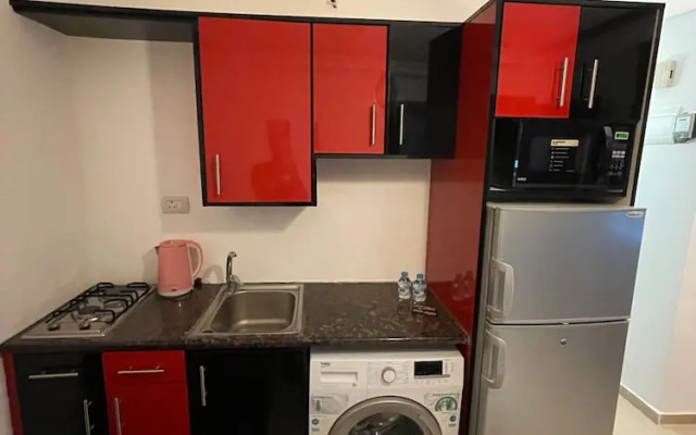 Apartment With Modern Amenities