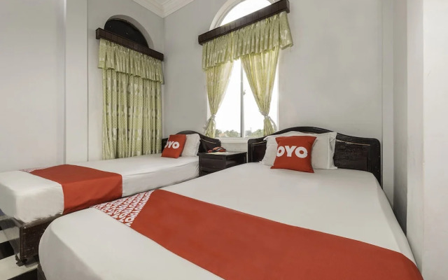 OYO 718 Nu Hoang Hotel
