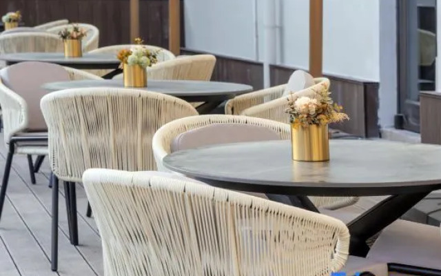 Homeinn Plus Hotel (Laiyang Jingqi Road Municipal Government)