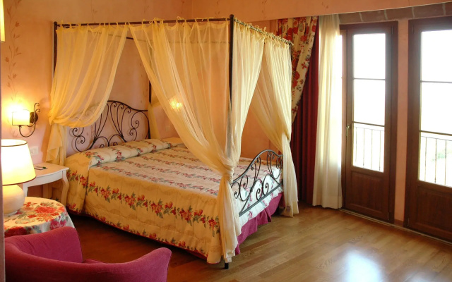 Отель Borgo di Cortefreda Relais