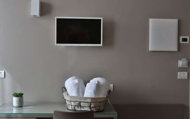 Piazza Italia  -  Rooms  for Rent