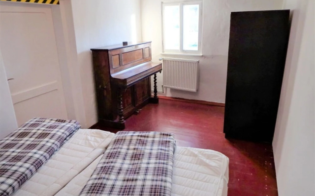 Lenora II Lenora in Lenora