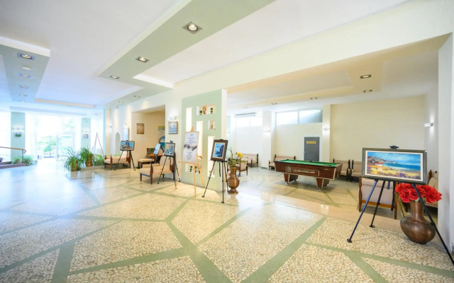 International House of Journalists Resort