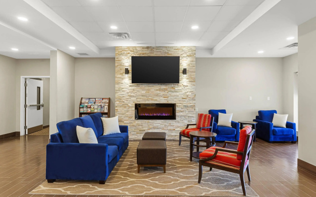 Comfort Inn & Suites