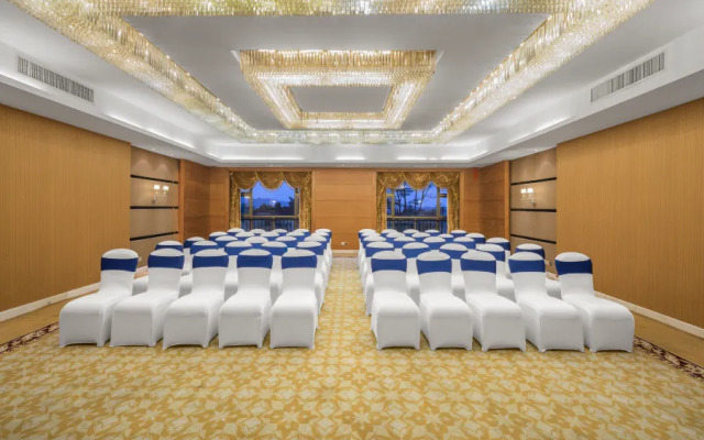 Zhaoqing Senlan Yunhai Hotel
