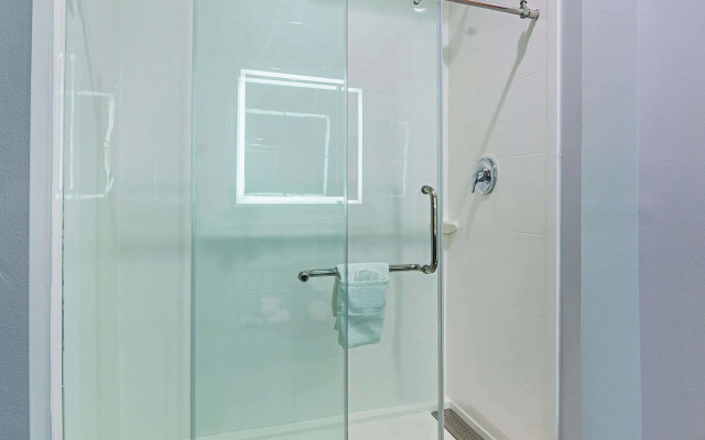 La Quinta Inn & Suites by Wyndham Dallas - Wylie