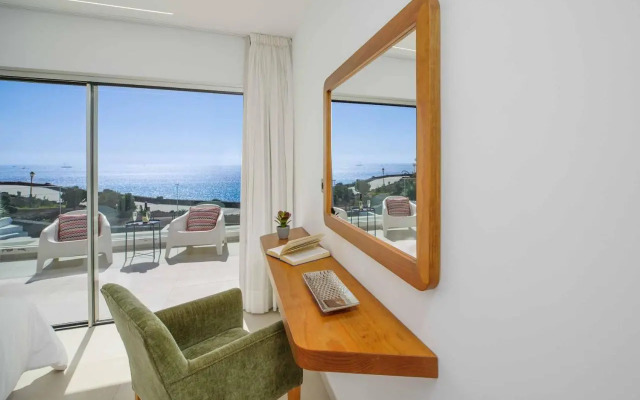 Marina Suite Villa Azul