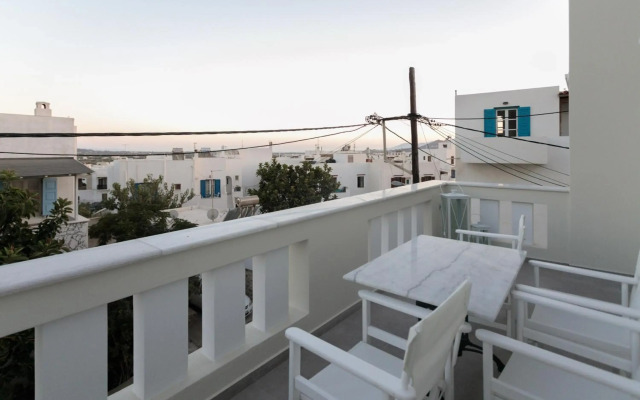Sweet Home Naxos