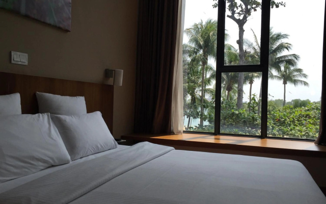 Siloso Beach Resort, Sentosa - Image 7