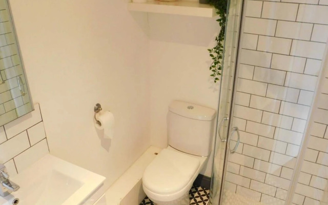 Central Kemptown Brighton Studio Apartment