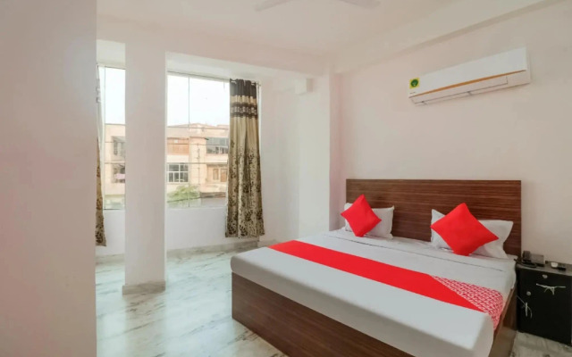 Hotel Z Black by OYO Rooms