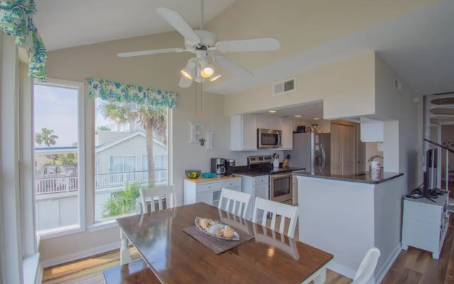 102 Capt John Fripp Villa