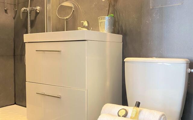 827 - Champ de Mars - Appartement parisien