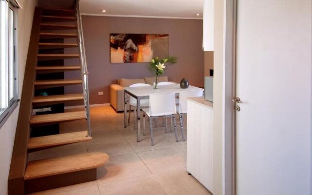 Plaza Suites Campana