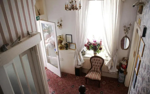 Highfield Hotel