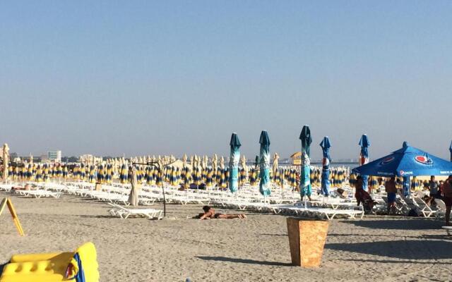 Corallia 1-05